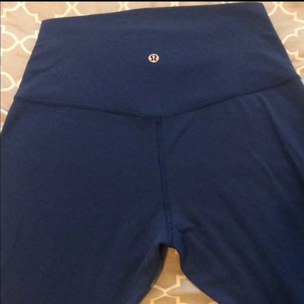 Lululemon Align Crop Size 6 - image 2